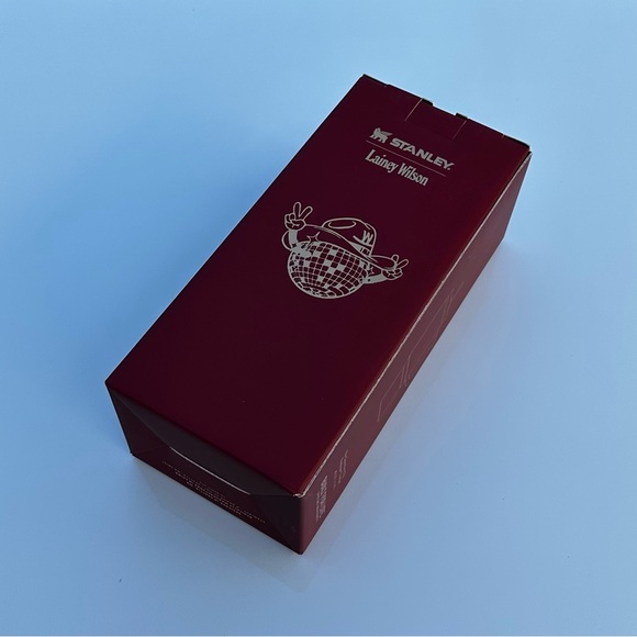 Stanley x Lainey Wilson Country Gold - Quencher H2.0 FlowState Tumbler 40oz - Picture 3 of 3